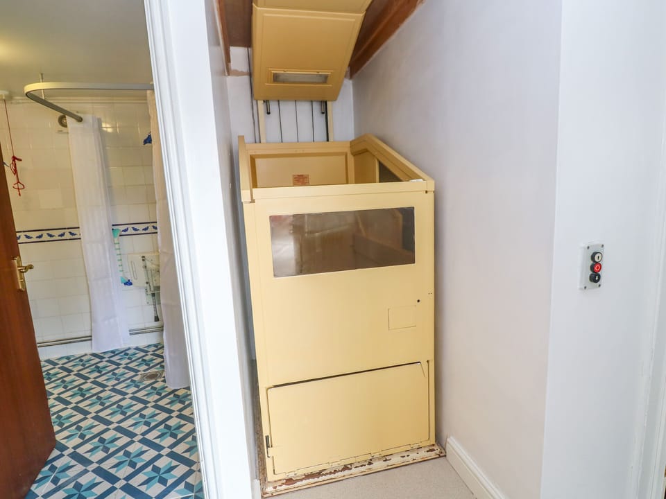 Cottage | 2 bedrooms, individually decorated, individually furnished, free WiFi