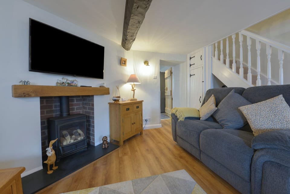 Cottage | Living area