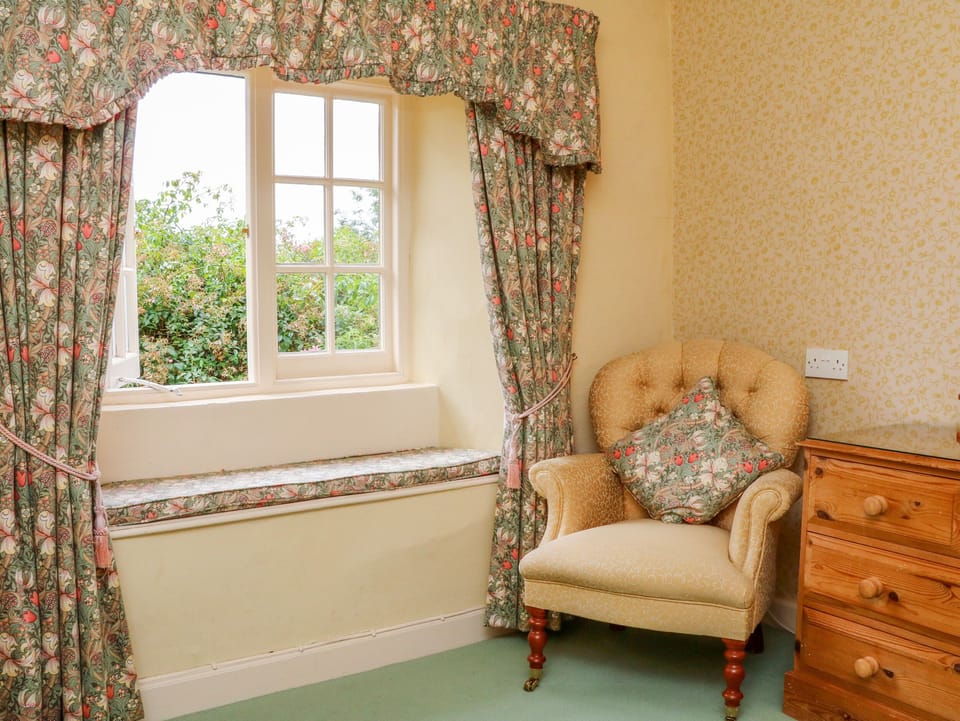 Cottage | 1 bedroom, individually decorated, individually furnished, free WiFi