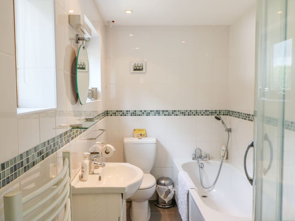Woodstock Cottage House in East Devon District