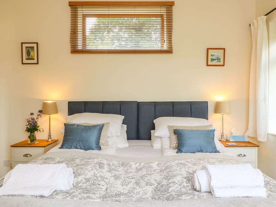 Woodstock Cottage House in East Devon District