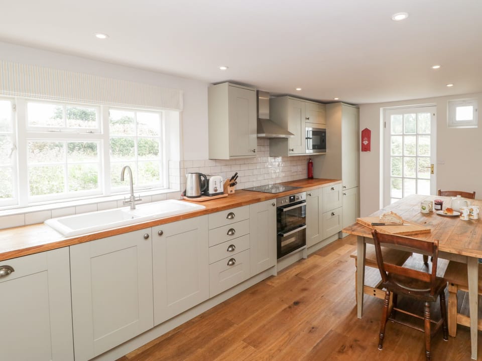 Cottage | Interior