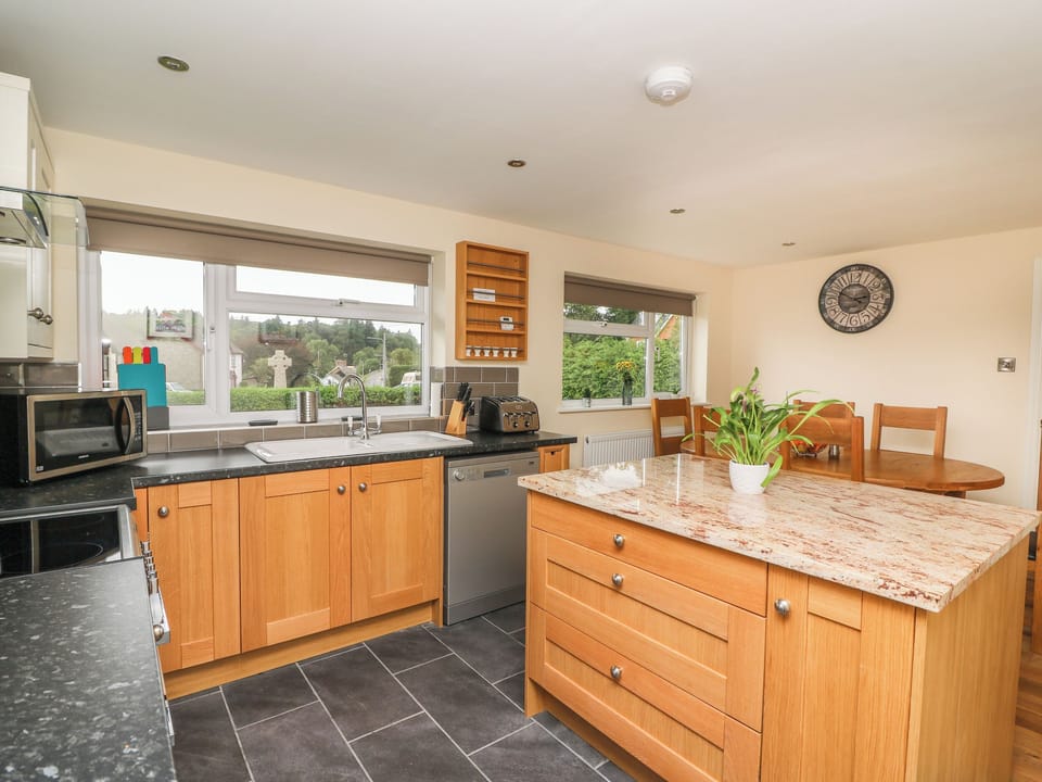 Cottage | Interior