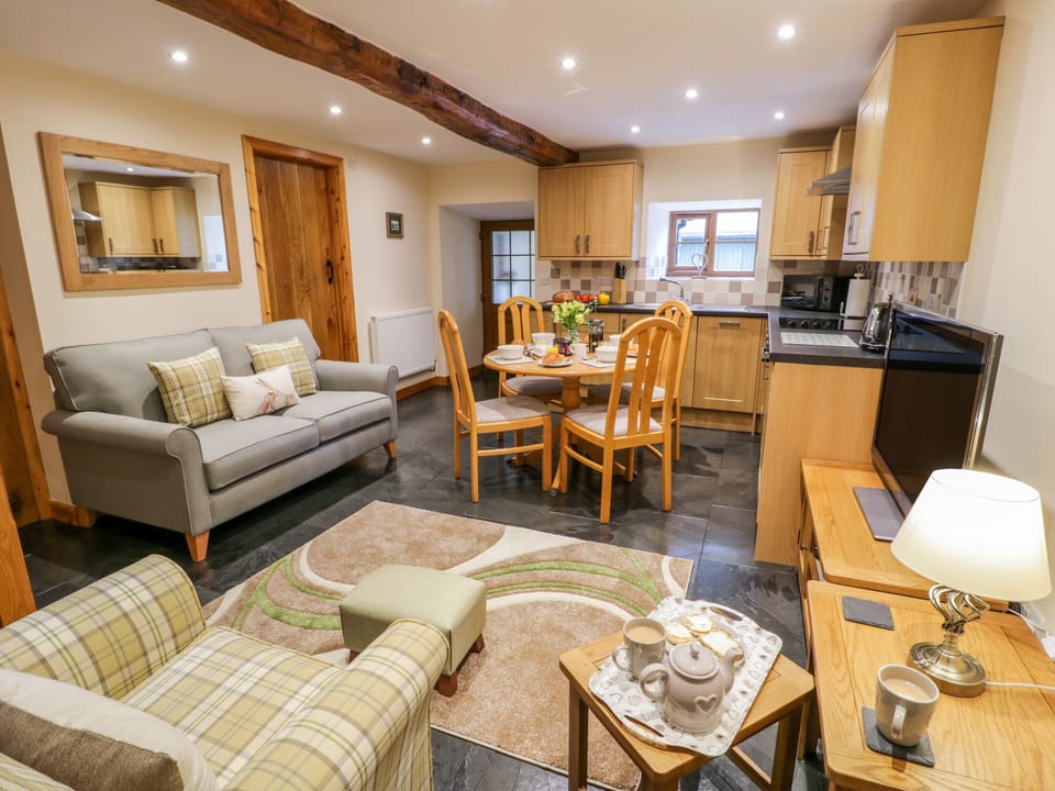 Cottage | Interior