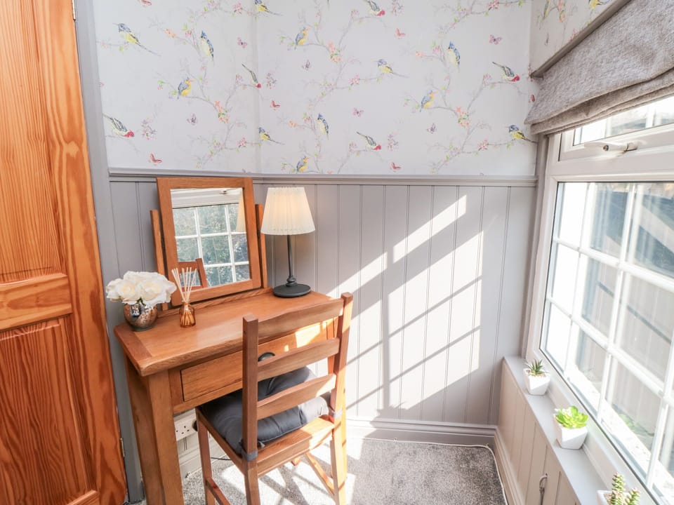 Cottage | 2 bedrooms, individually decorated, individually furnished, free WiFi