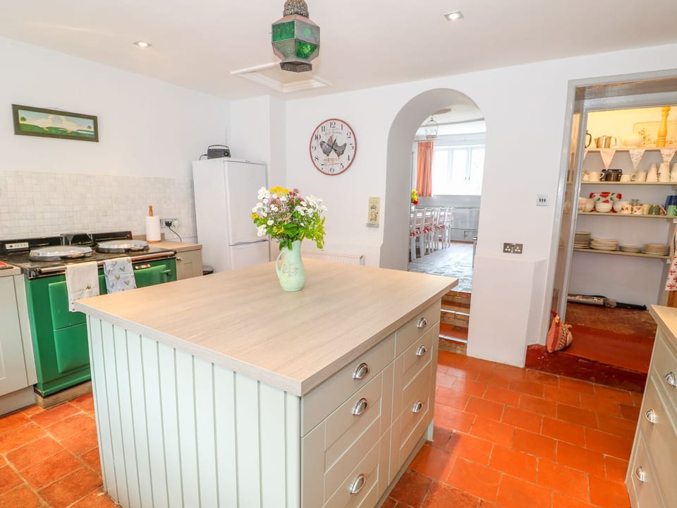 Cottage | Interior