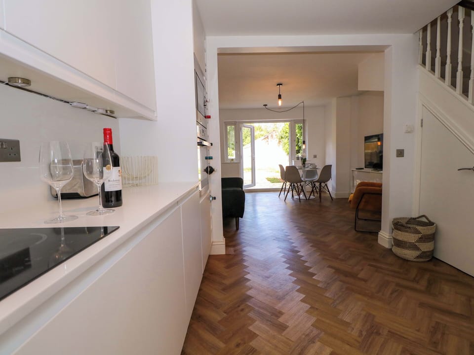 Cottage | Interior