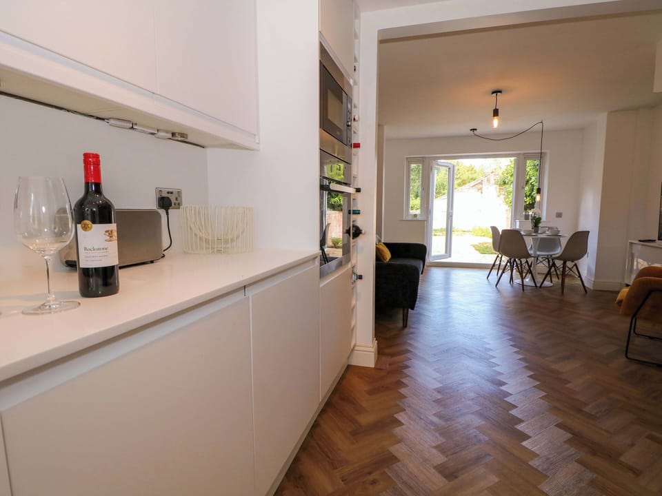 Cottage | Interior