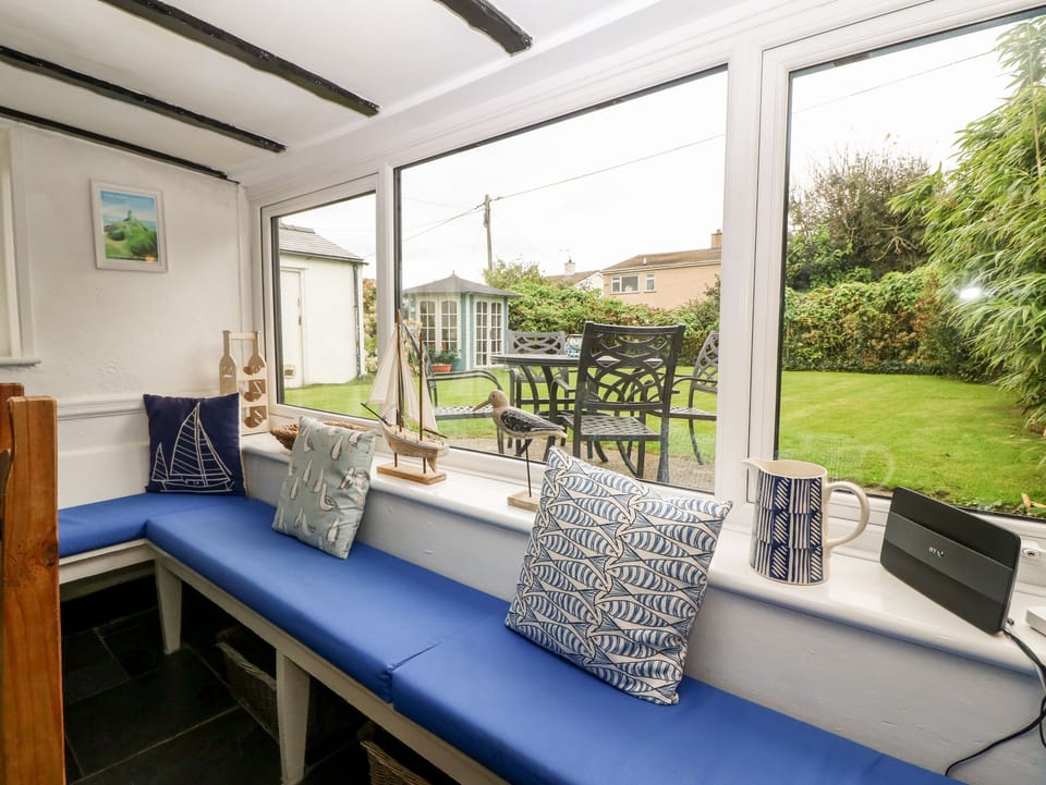 Cottage | Interior