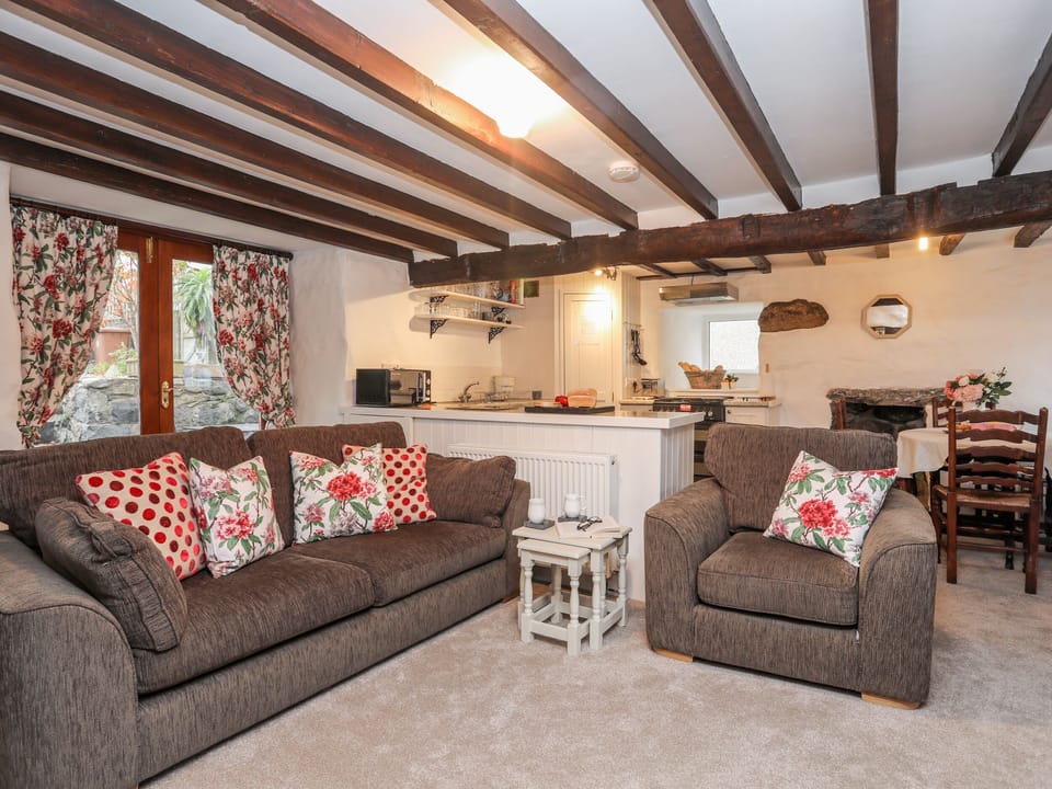 Cottage | Interior