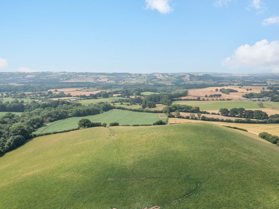 Cottage | Property grounds