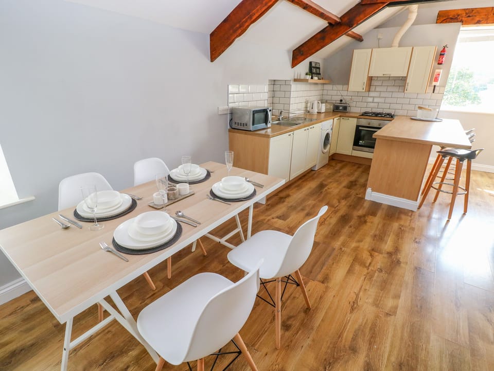 Cottage | Interior