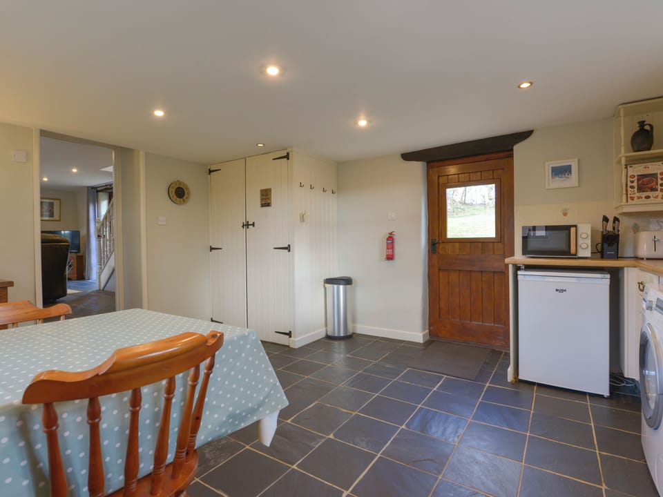 Cottage | Interior