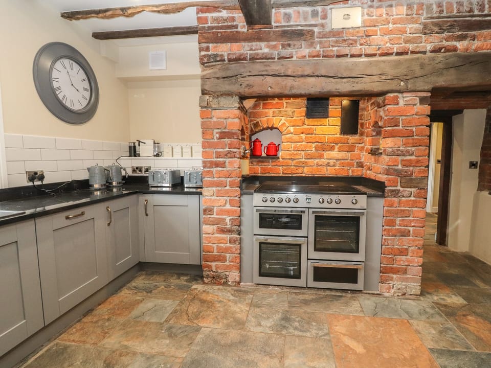 Cottage | Interior