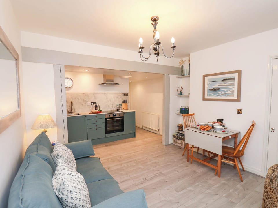Cottage | Living area