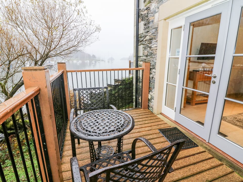 Cottage | Interior