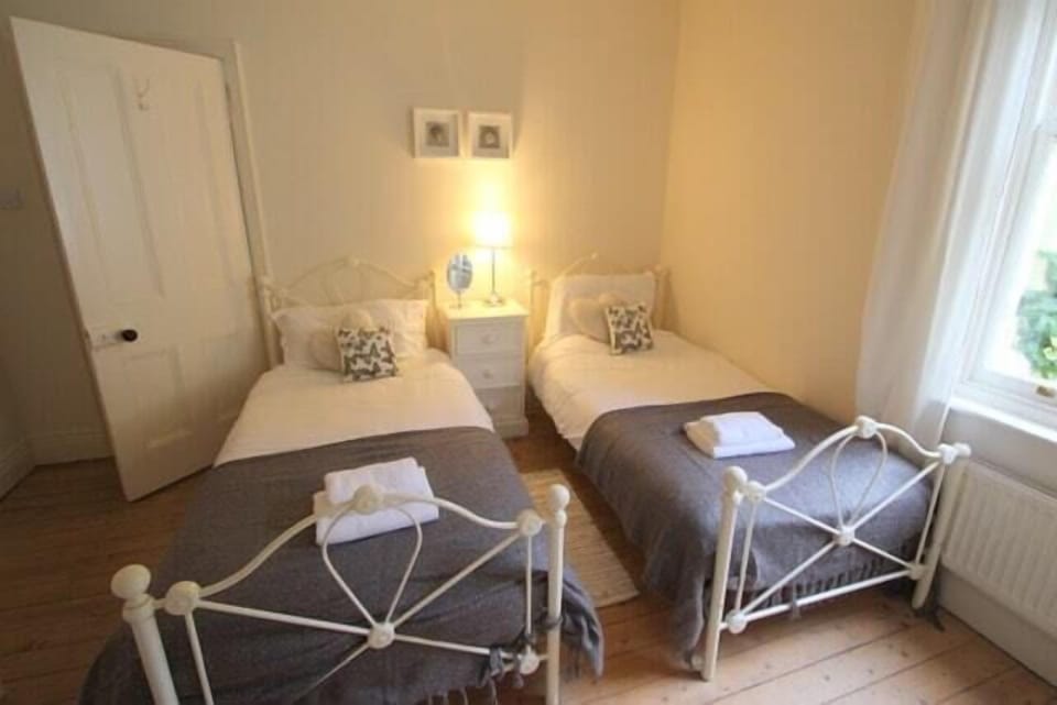 Cottage | Interior