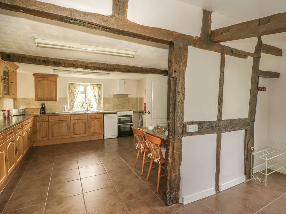 Cottage | Interior