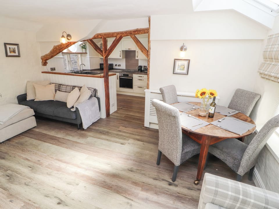 Cottage | Interior