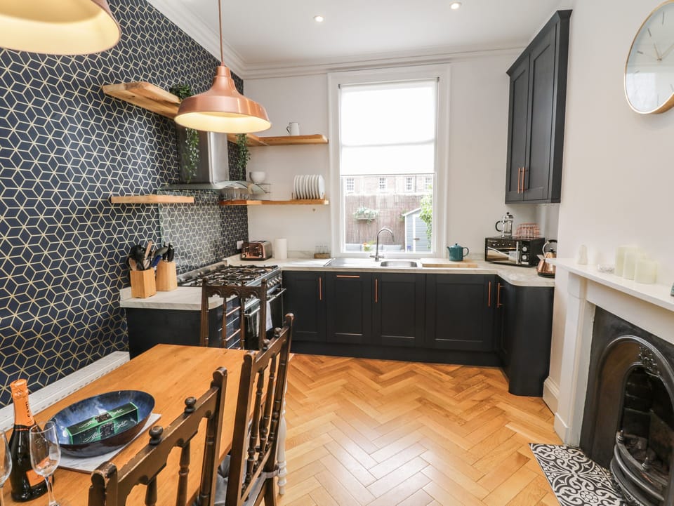 Cottage | Interior
