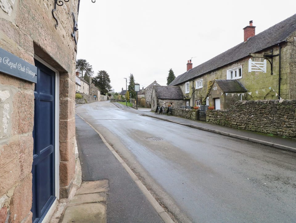 Royal Oak Cottage in Derbyshire Dales District