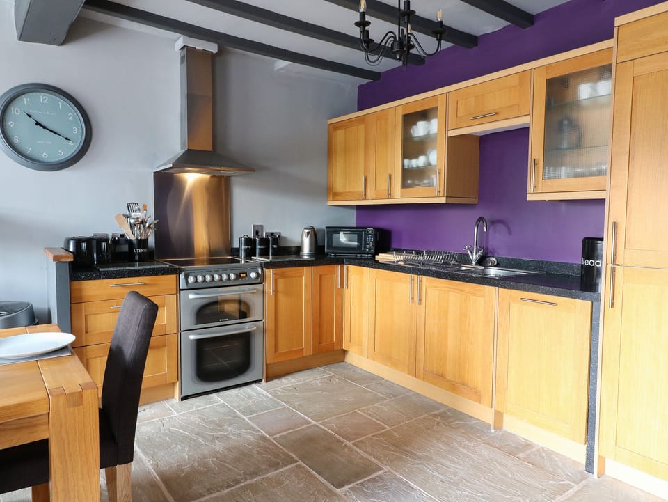 Cottage | Interior