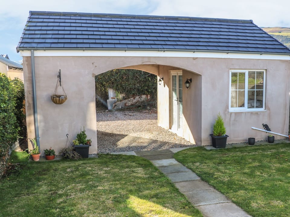 Cottage | Exterior