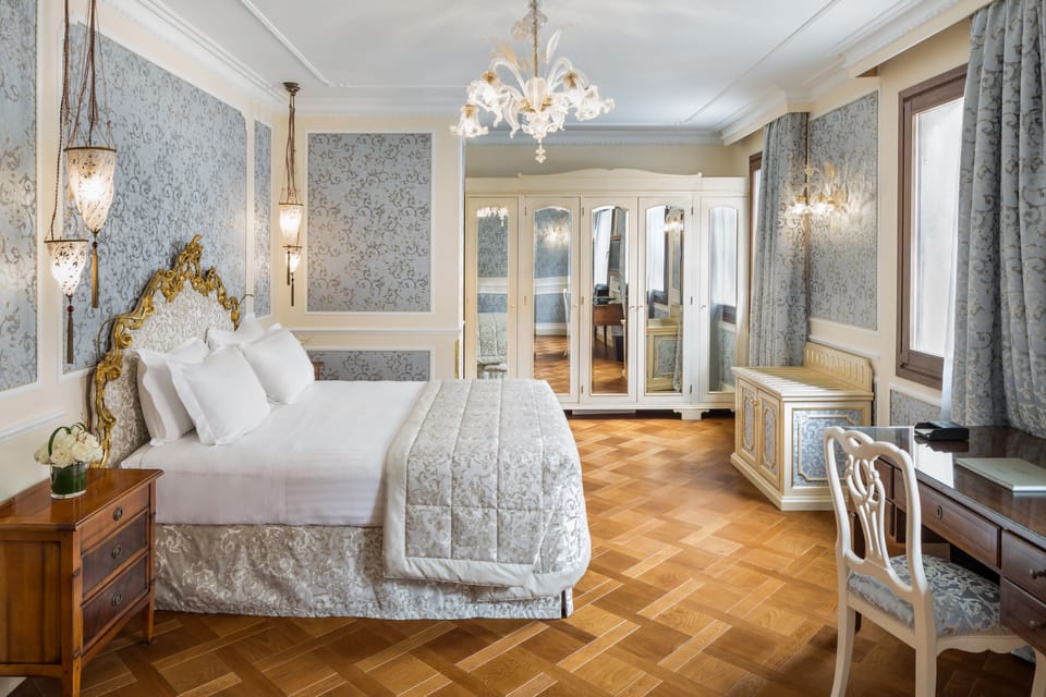 Premium bedding, minibar, in-room safe, desk