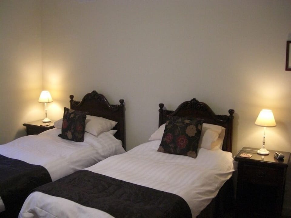 Twin Room, 2 Twin Beds, Ensuite
