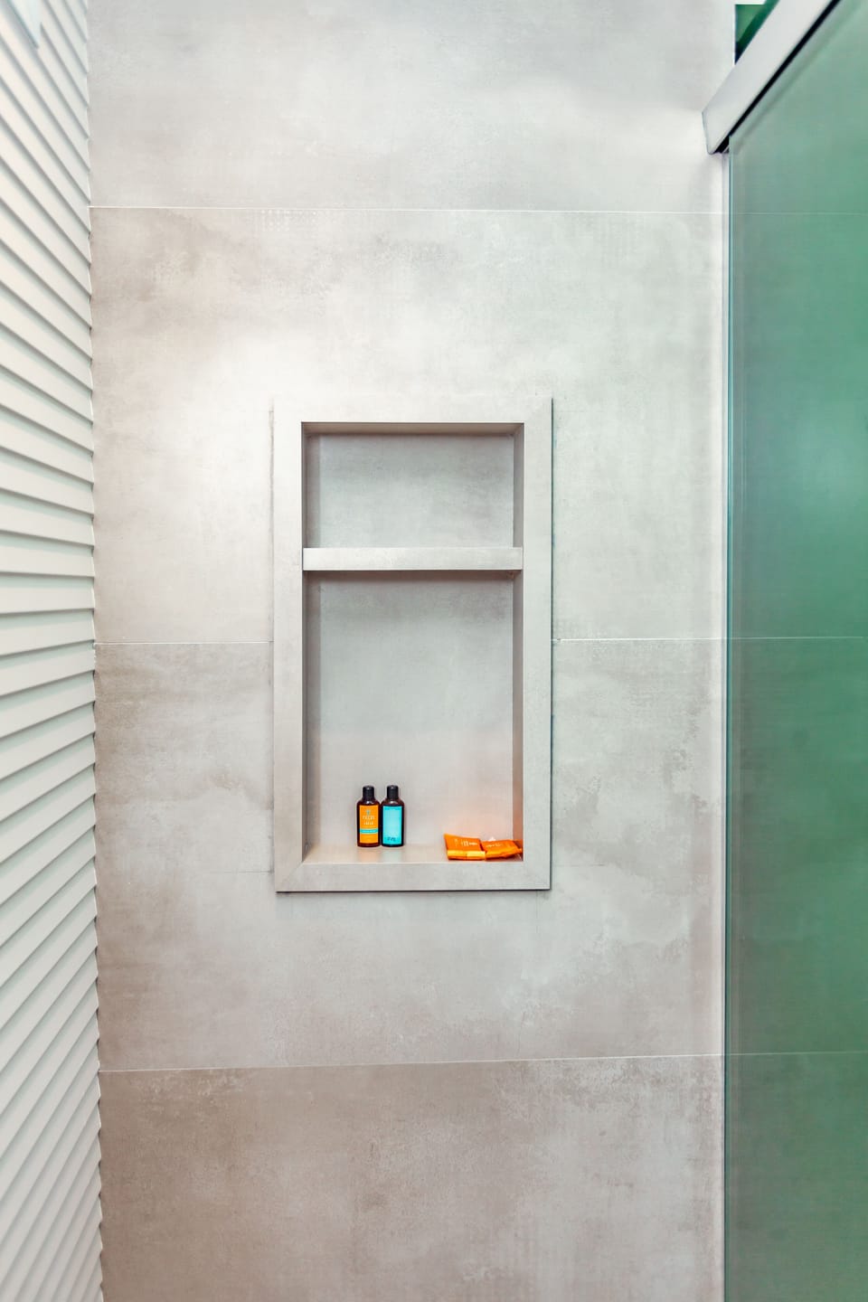 Luxury Suite, Ocean View | Bathroom | Shower, free toiletries, hair dryer, towels