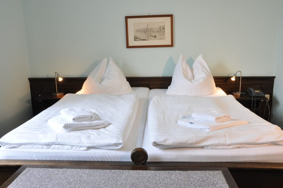 In-room safe, desk, cribs (surcharge), rollaway beds (surcharge)