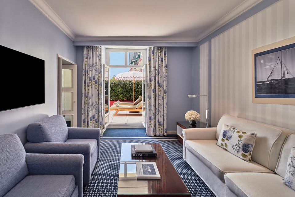 Presidential Suite, 1 Double Bed, Terrace, Sea View | Living area | 80-cm flat-screen TV with satellite channels, TV, pay movies