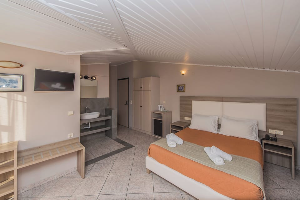 Double or Twin Room | In-room safe, free WiFi, bed sheets