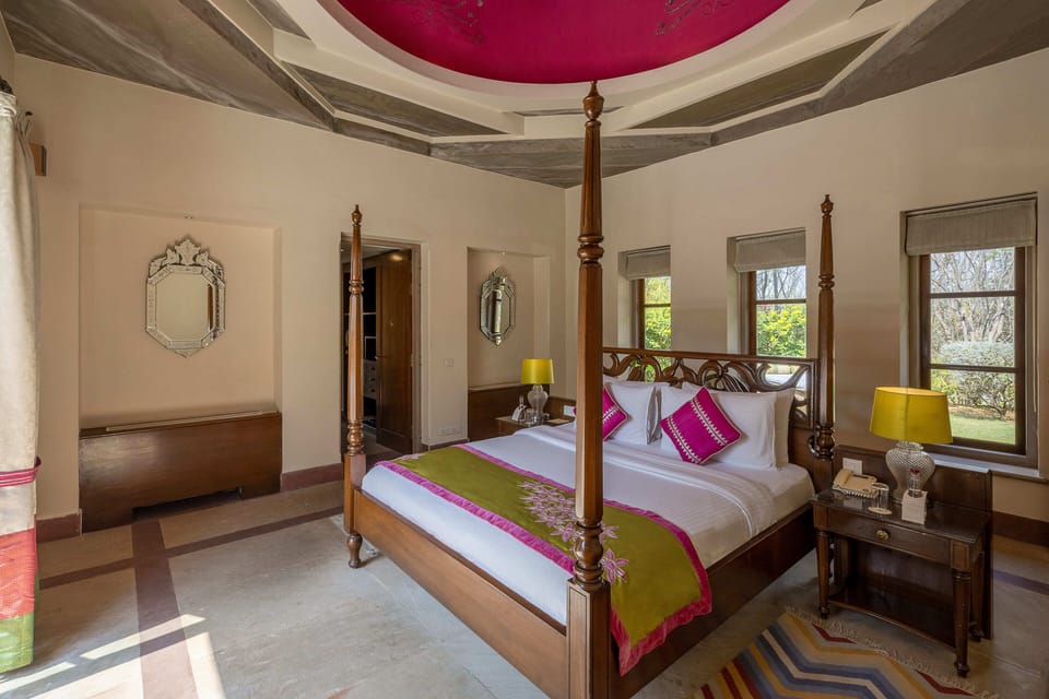 Luxury Pool & Spa Villa | Premium bedding, down comforters, in-room safe, laptop workspace
