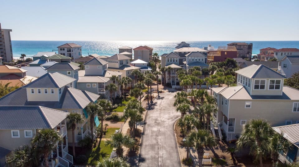 Gulfside Cottage Community
