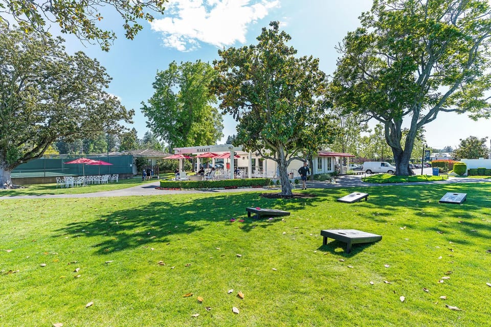 Silverado Market Place