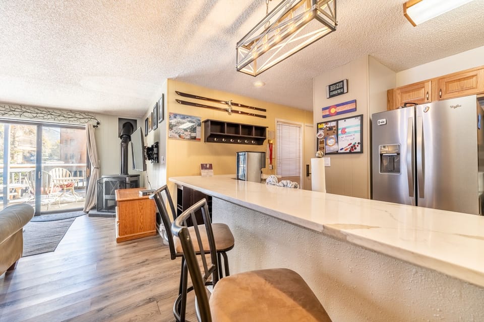 Breakfast bar with seating for two.