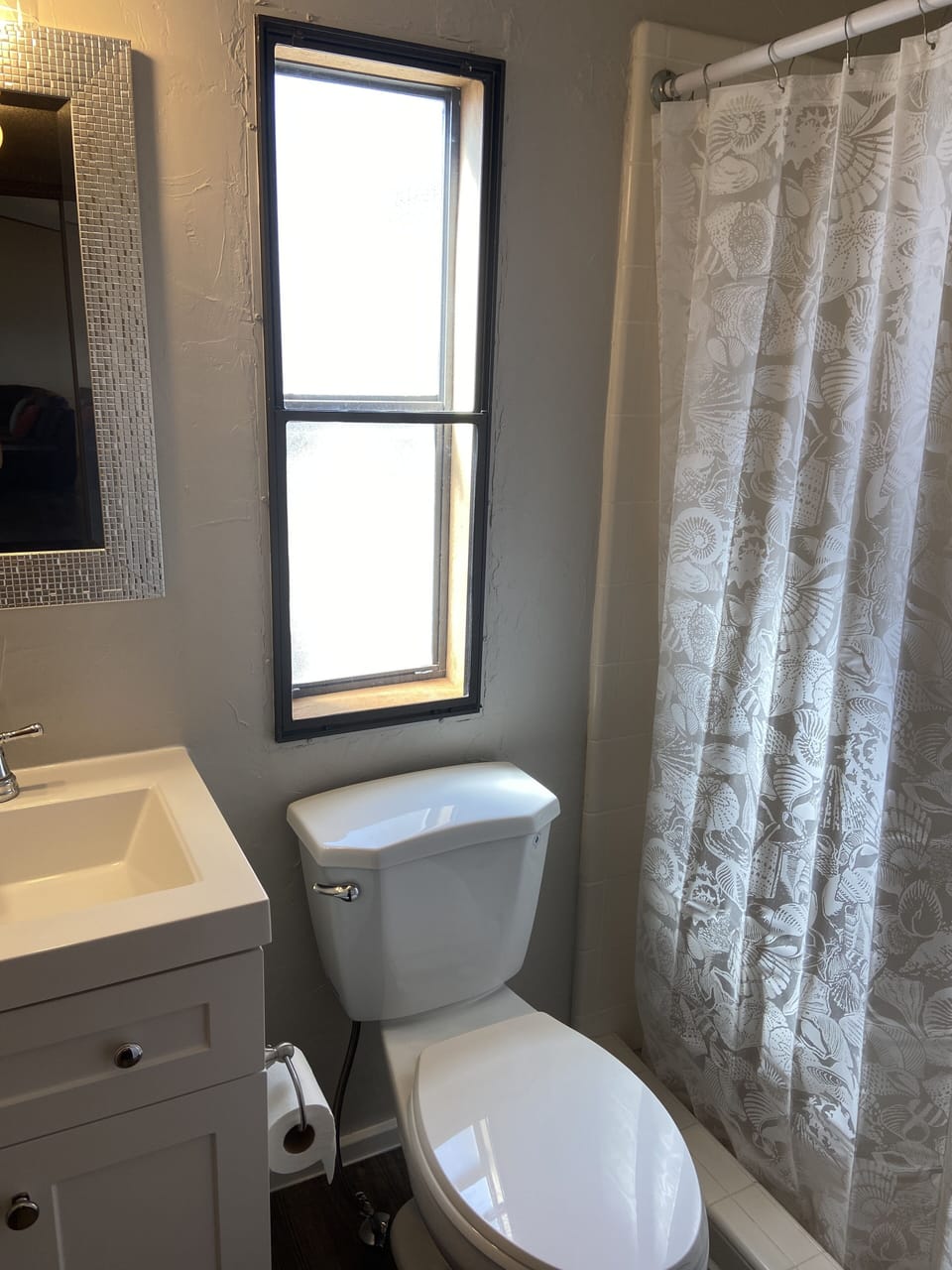 2nd bathroom 