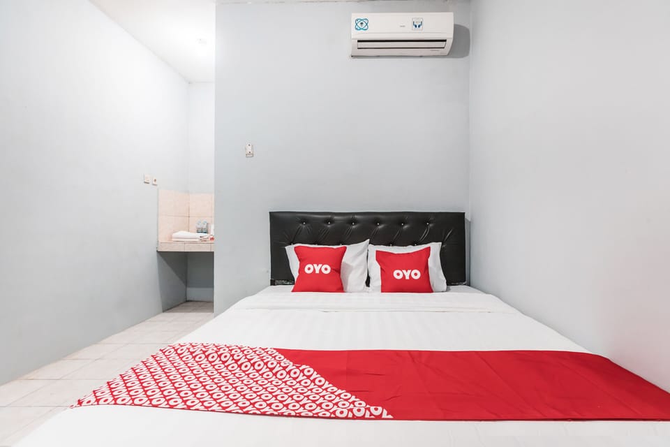 Standard Double Room | Free WiFi, bed sheets