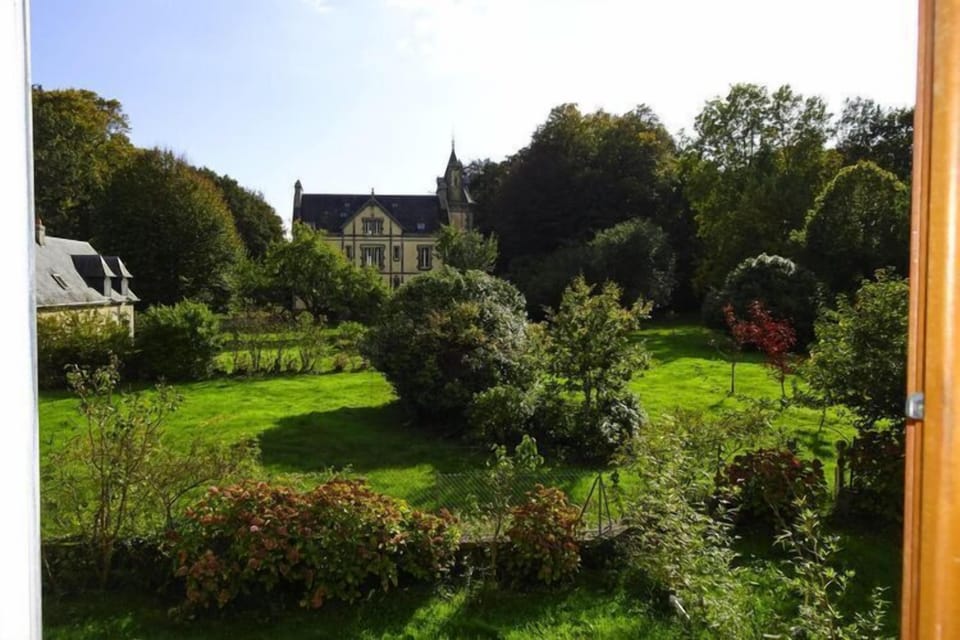 Surroundings [summer] (1-5 km)