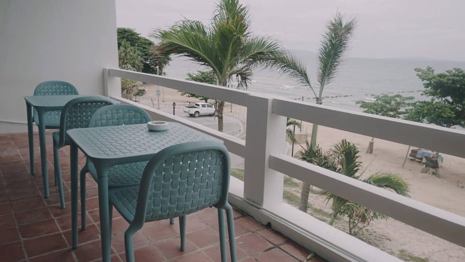 6-Bedroom Villa with Private Pool | Terrace/patio