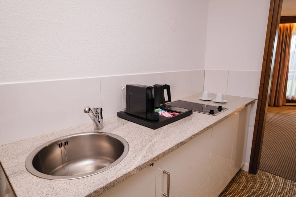 Family Apartment | Private kitchen | Espresso maker, electric kettle