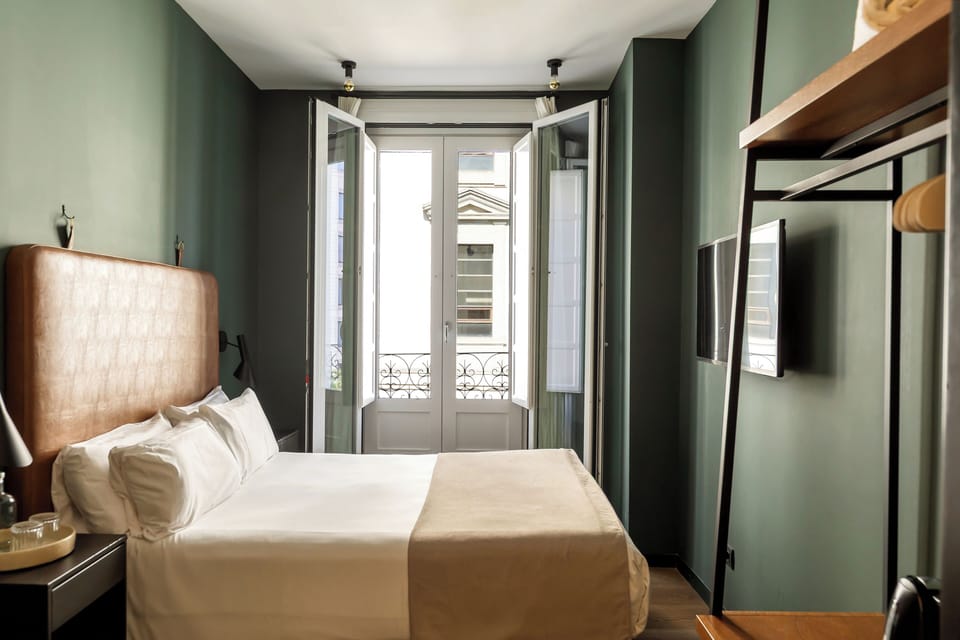 Double Room | Free WiFi, bed sheets