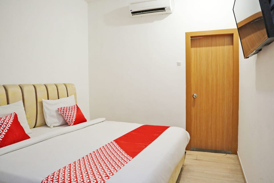 Standard Double Room | Free WiFi, bed sheets