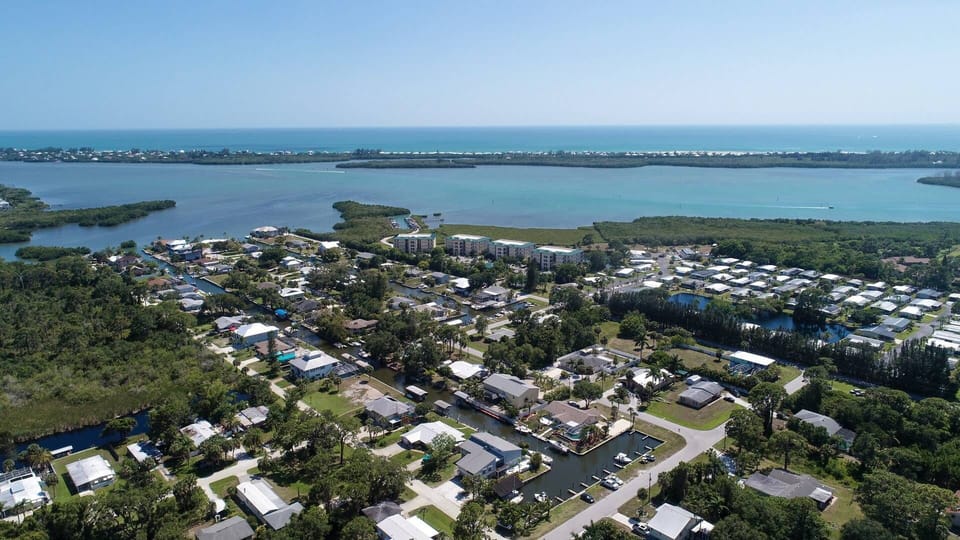 Aerial house location to Lemon Bay and Gulf of Mexico just beyond