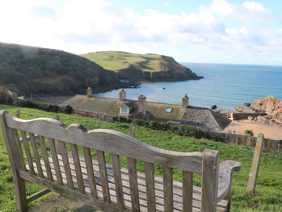 Cottage | Property grounds