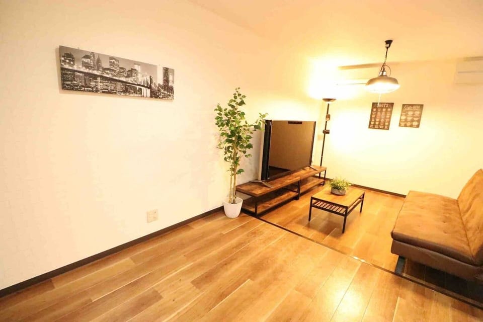 Apartment, 3 Bedrooms (1) | Living area | TV