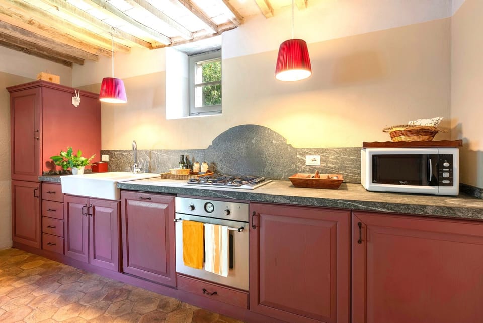 Apartment, 3 Bedrooms | Private kitchen | Full-size fridge, oven, stovetop, dishwasher