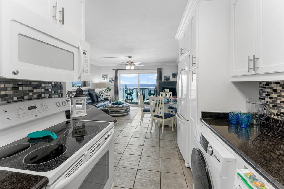 Condo, Multiple Beds (The Summit 1130) | Private kitchen | Oven, toaster