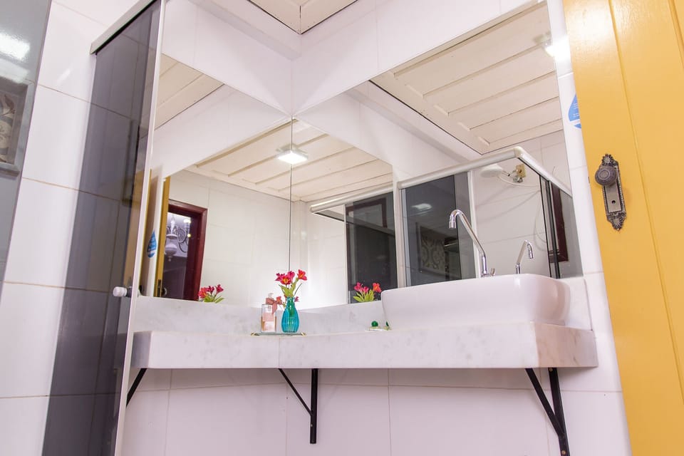 Shower, free toiletries, towels, soap